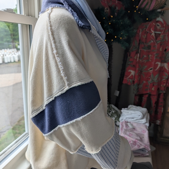 BUCKETLIST Cream and Navy V-Neck Sweater - Picture 2 of 10